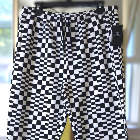 Black/White Checkered Volcom Sweatpants Medium - Picture 1 of 8